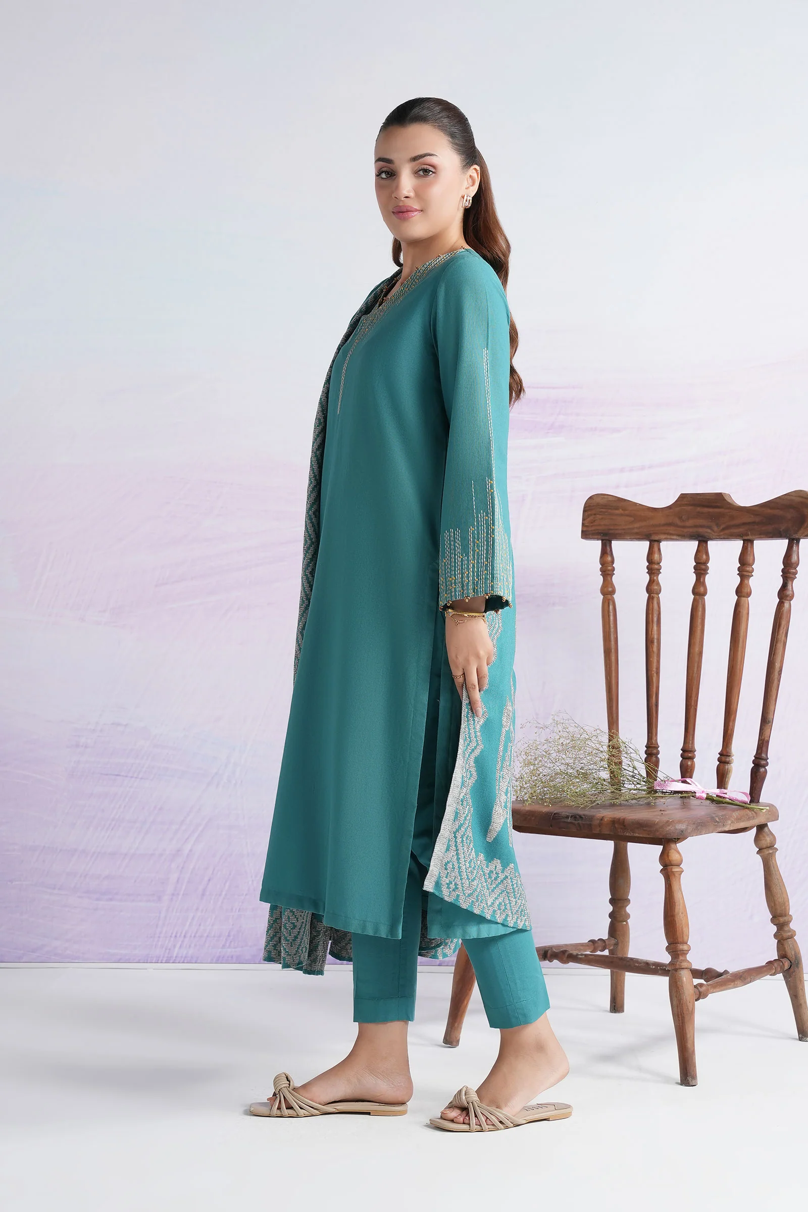 3 Pc Embroidered Crosshatch Suit - Image 4
