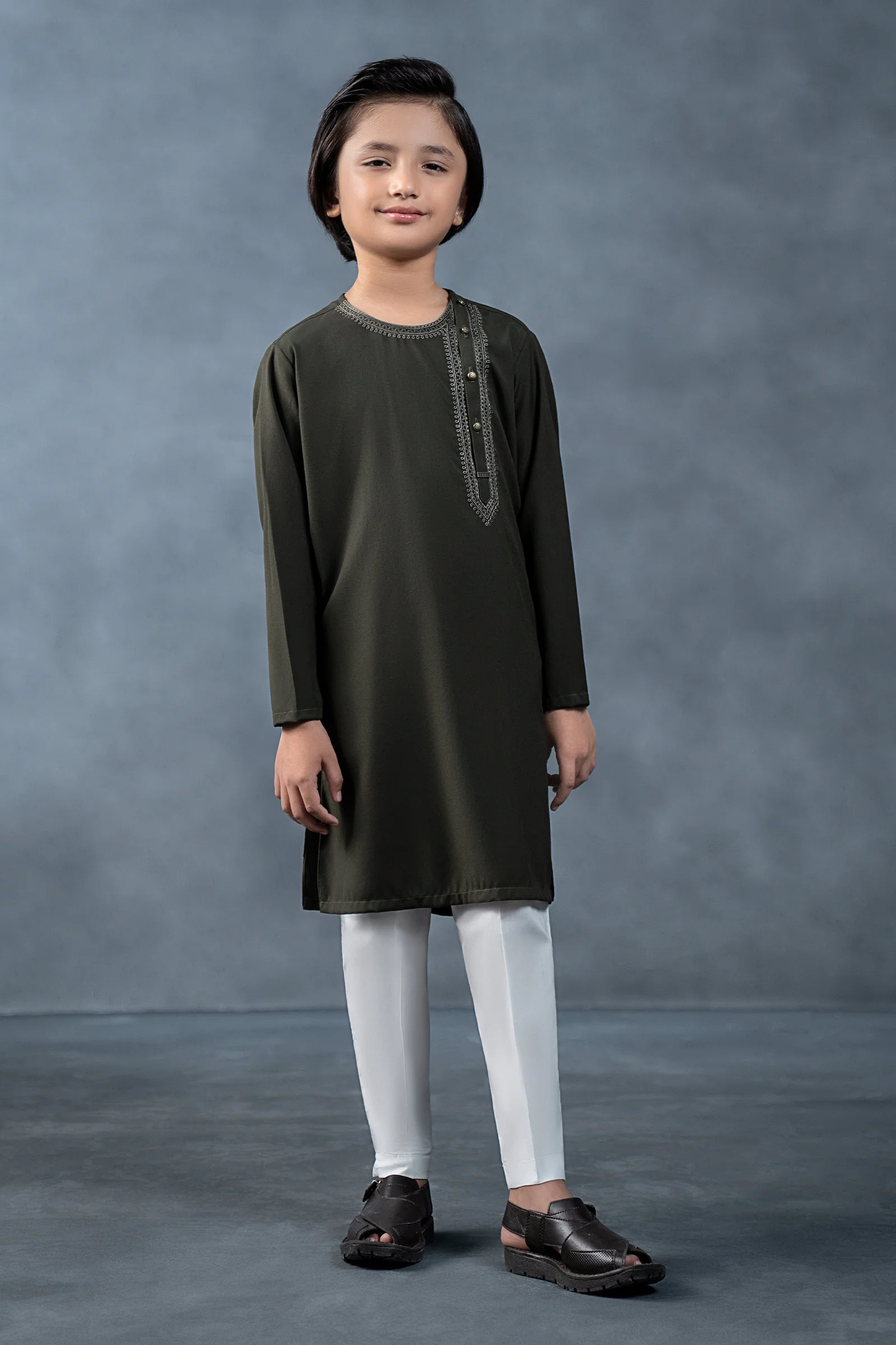 Embroidered Blended Kurta - Image 5