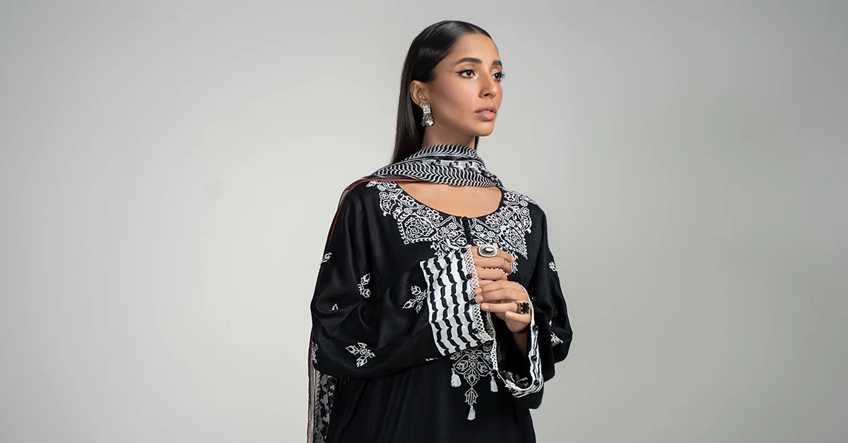 3 Piece Dyed Lawn Suit - Image 5