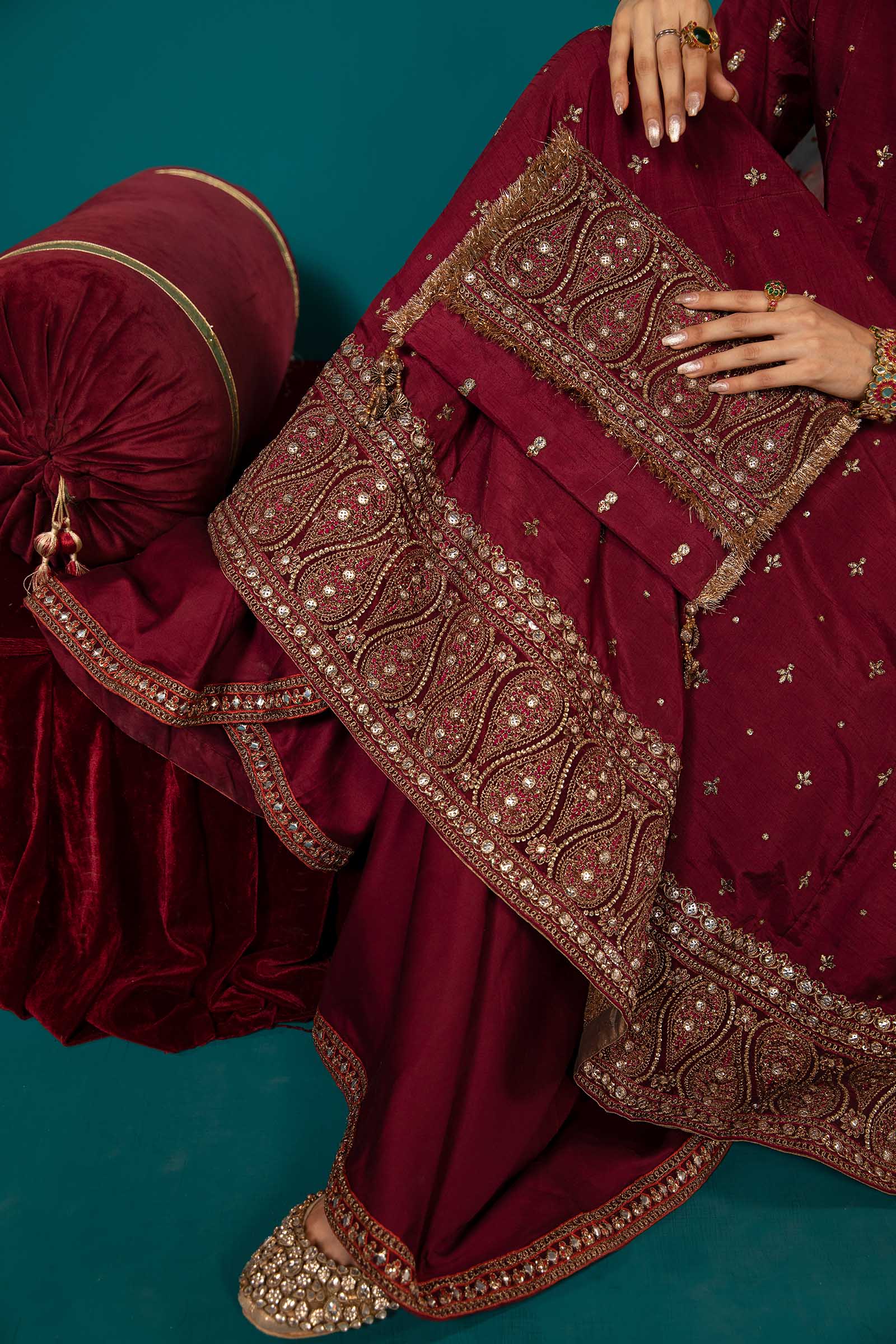 3 Piece Embroidered Suit - Image 6