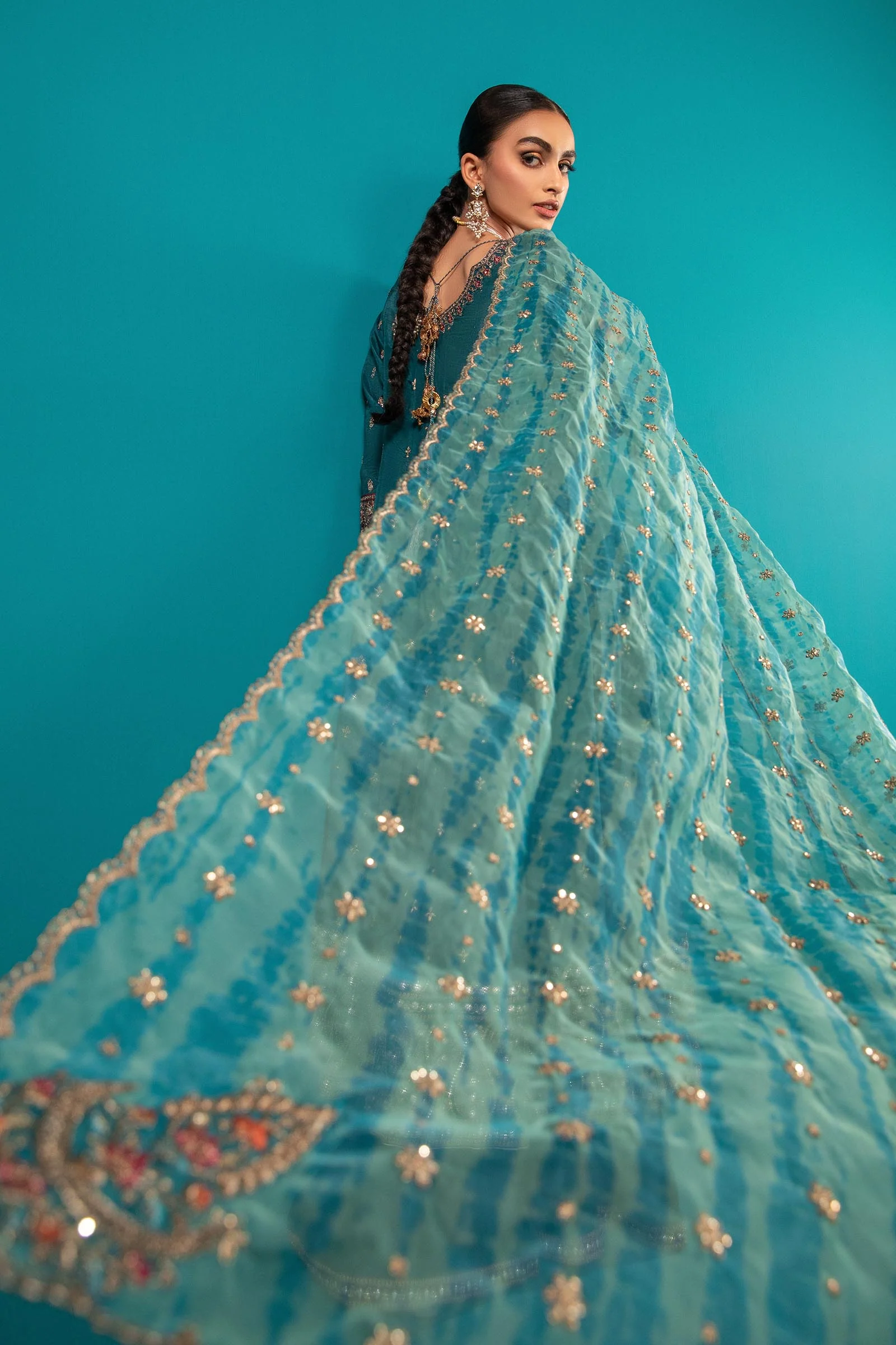 3 Piece Embroidered Suit - Image 8